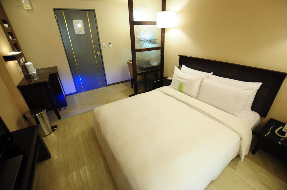 גאושיונג Kindness Hotel Shinkuchan מראה חיצוני תמונה